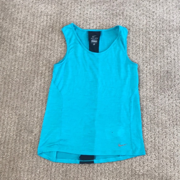 Nike Tops - Nike workout tank top